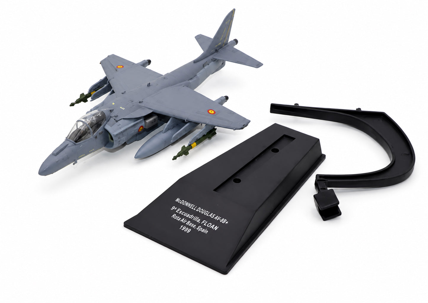 AV-8B Harrier | Escala 1:100